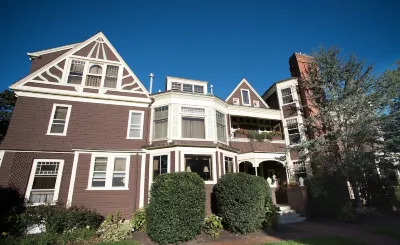 Ivy Lodge
