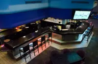 Wyndham El Paso Airport Hotel and Water Park - Barer