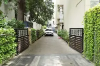 Grey Suit Hotels in Chennai