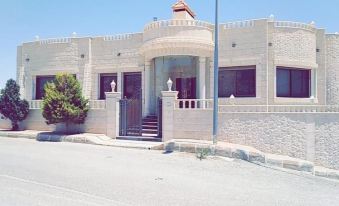Petra Villa