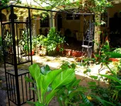 Hotel Los Balcones Leon Hotels near Cathedral-Basilica of the Assumption of the Blessed Virgin Mary