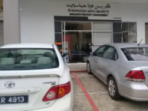 Ginasuite Kompleks27 Hotel