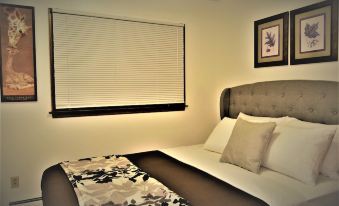 Arhaus 3: Serene Two-Bedroom Retreat