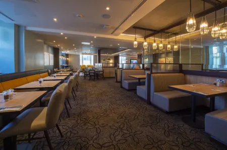 Premier Inn Llandudno Town Centre Отели в г. Лландудно