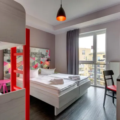 Meininger Hotel Berlin Alexanderplatz 막스-슈멜링-할레 주변 호텔