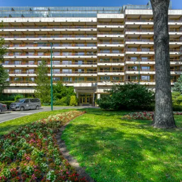 Ensana Thermal Margaret Island Hotels near 04. Újpest