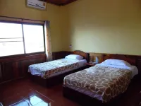 Oudomphone Guesthouse 2 Hotels in Ban Houayxay