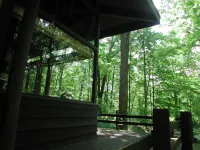 Huddleson Court Hotels in Ligonier
