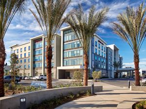 Hampton Inn Long Beach Airport