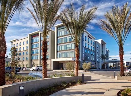 Hampton Inn Long Beach Airport