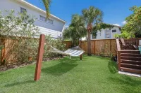 Marmalade Mermaid 3 Bedroom Home by Redawning Hotels near Bridge Street