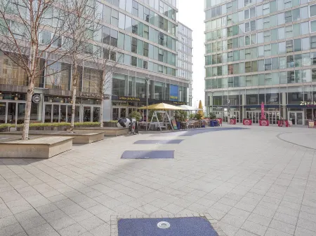 City Stay Apartments - Hub Отели рядом с достопримечательностью «ANV Measurement Systems»