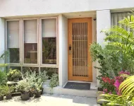 Benri Sriracha Residence - 2-Star
