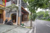 RedDoorz Syariah @ Danau Kerinci Sawojajar Hotel a Kedungkandang