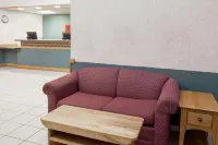 Super 8 by Wyndham Gas City Marion Area - Pet friendly
