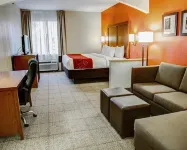 Comfort Suites Tyler South Hotels in Tyler
