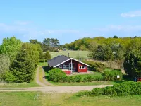 "Vivan" - 3.8km from the Sea