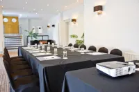 โรงแรม Riviera & อพาร์ทเมนต์วันหยุด - ที่มีอ่างอาบน้ำ