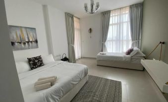 Refined Classy 3 Bedroom Apartment in Jumeirah