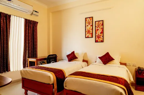 Revostay Royale Urapakkam Hotels in Kattankulathur