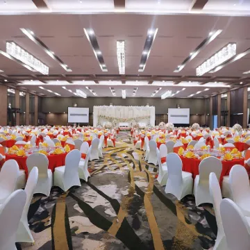 Harper Palembang Hotel dekat JM Kenten