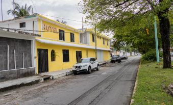 OYO Hotel Marías,Aeropuerto Internacional de Chetumal