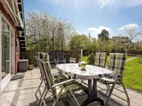 "Henna" - 550m to the Fjord Hotels in Vordingborg