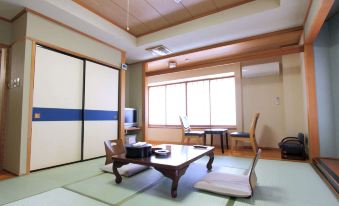 Hanamiya Ryokan