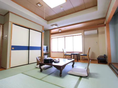 Hanamiya Ryokan