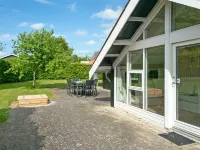 "Dea" - 850m from the Sea Hotels in Hejls