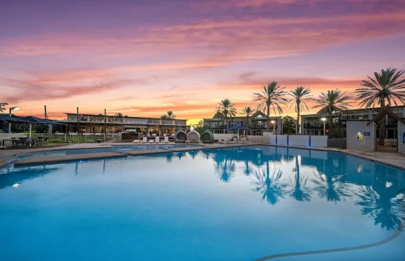 曼塔雷寧格羅海灘度假村