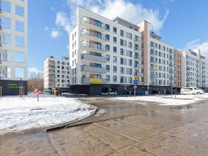 Osiedle Latarnikow Apartment by Renters