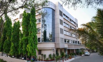 7 Apple Hotel Pimpri Pune