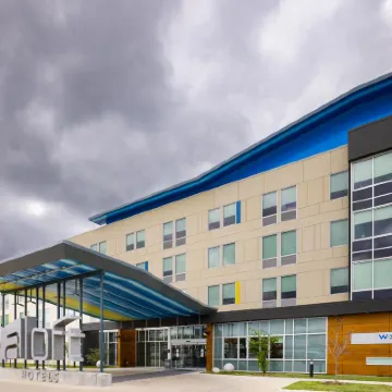 Aloft Austin Airport Hotel dekat Lapangan Golf Riverside