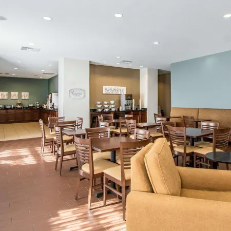 MainStay Suites Meridian - Bonita Lakes