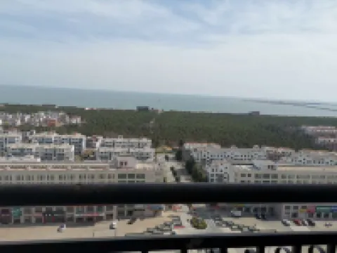 Xiaofeige 1980 Apartment (Haibin Middle Road)