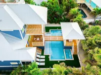 Slice of Paradise by Beach Retreats