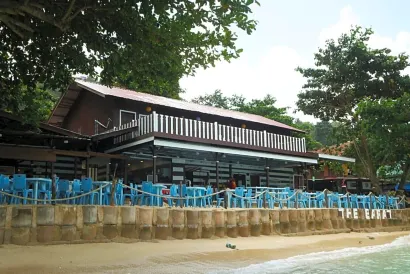 The Barat Perhentian