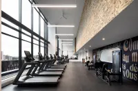 Honeyrose Hotel, Montreal, a Tribute Portfolio Hotel - Gym