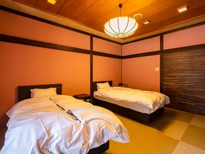 Kuretake Hotel dekat Yume no Tsuribashi Suspension Bridge