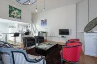 Cottage Le Rêve d'Esther, atypical and elegant! Hotels in Cholet