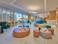 City Express Plus by Marriott Guadalajara Providencia Hotels near Financial District