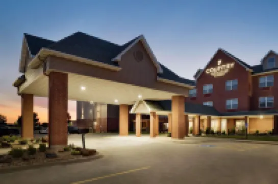 Country Inn & Suites by Radisson, Coralville, IA Hotels in Johnson County
