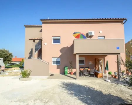 B&B Hotels in Opcina Liznjan