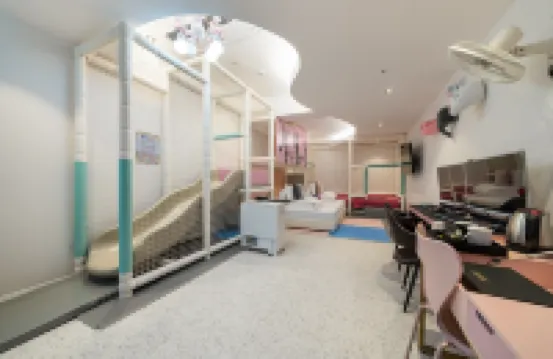 Almond Kids Hotel
