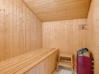 "Tineke" - 800m from the Sea