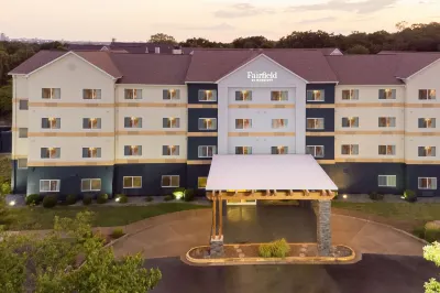 Fairfield Inn North Little Rock Hotel di 