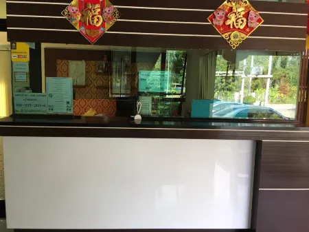 The Well Residence Отели рядом с достопримечательностью «Wat Kaeng Kanun»