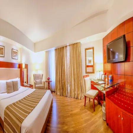 Sarovar Portico Jaipur Отели рядом с достопримечательностью «Лекционный зал Birla Auditorium»