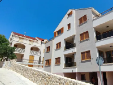 Casa Laurea Hotels in Zaton